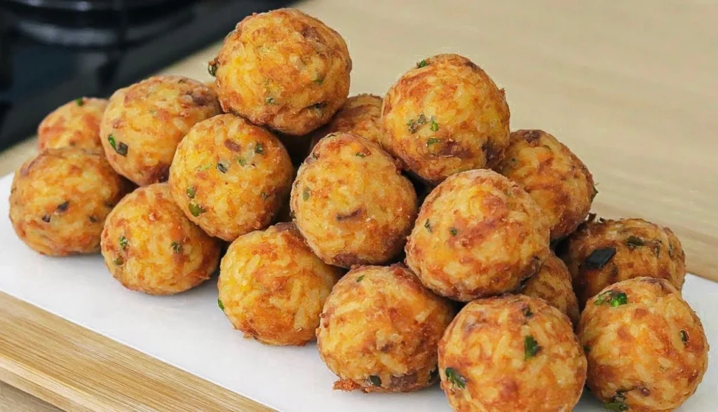 Bolinho de arroz com frango e aveia: receita fácil, nutritiva e deliciosa