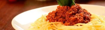 Receita Espaguete à Bolonhesa: Sabor Autêntico e Fácil de Preparar